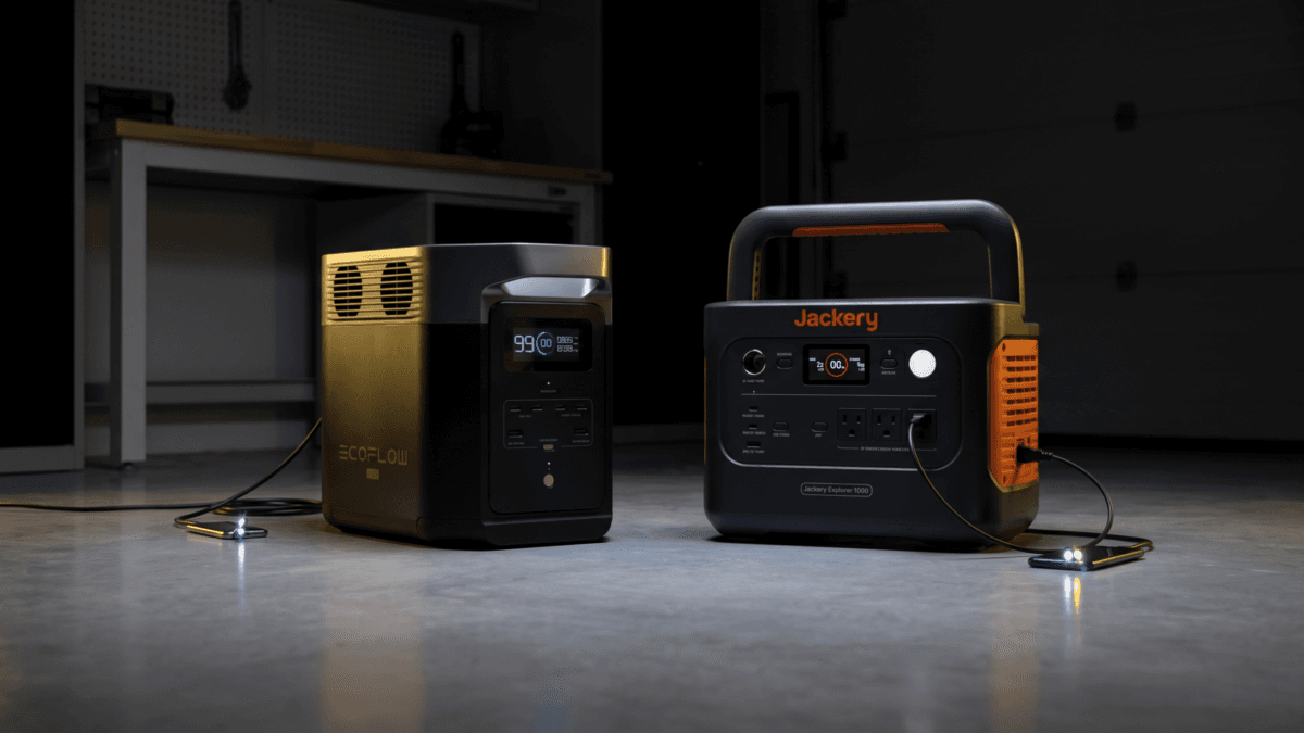 EcoFlow Delta 2 vs Jackery Explorer 1000 v2 portable power station comparison